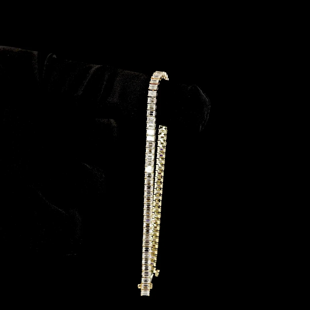 7.45 Cts 14k Yellow Gold Emerald Shape Tennis Bracelet - Image 3