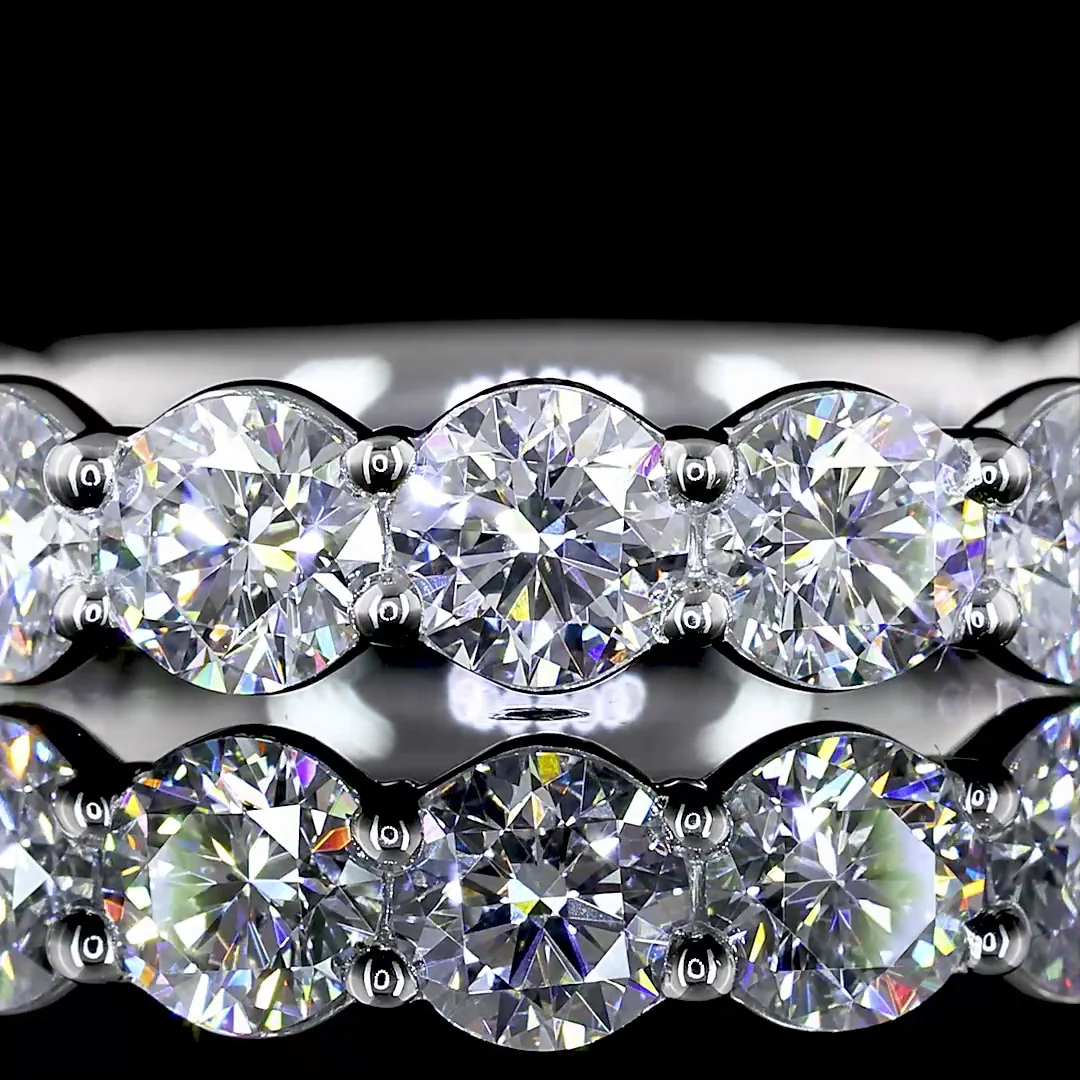 2.32 Cts Platinum Round Shape 3/4 Band Eternity Band - Image 3