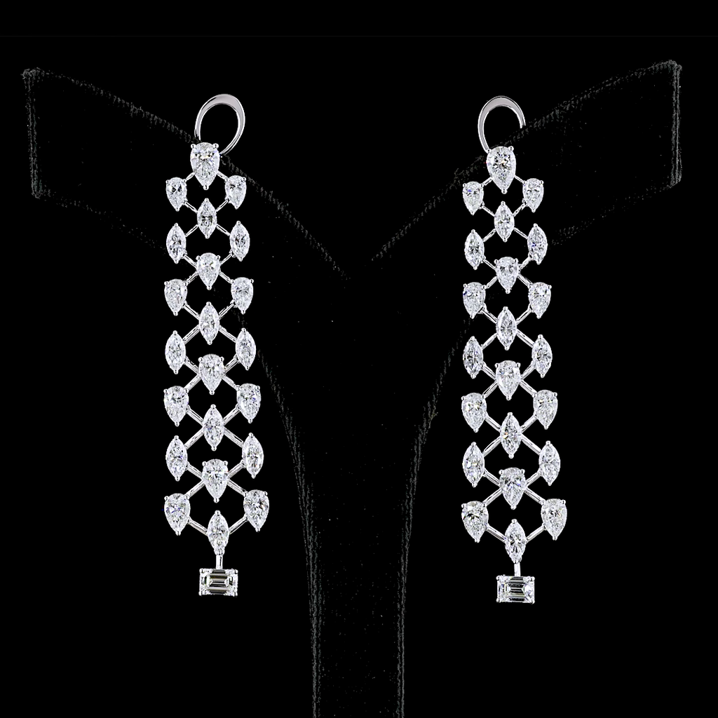 10.03 Cts 14k White Gold Pear Shape Hanging Earring - Video