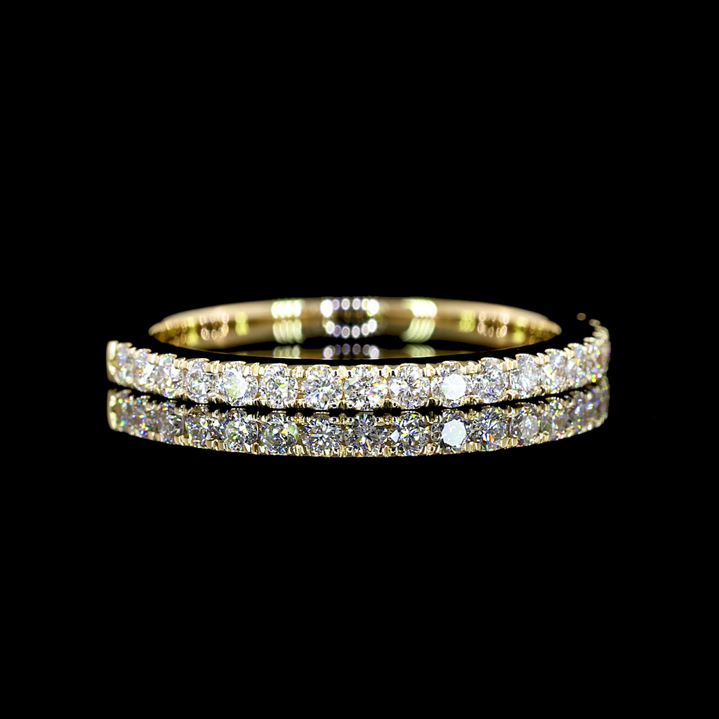 0.26 Cts 14k Yellow Gold Round Shape Half Eternity Eternity Band - Video