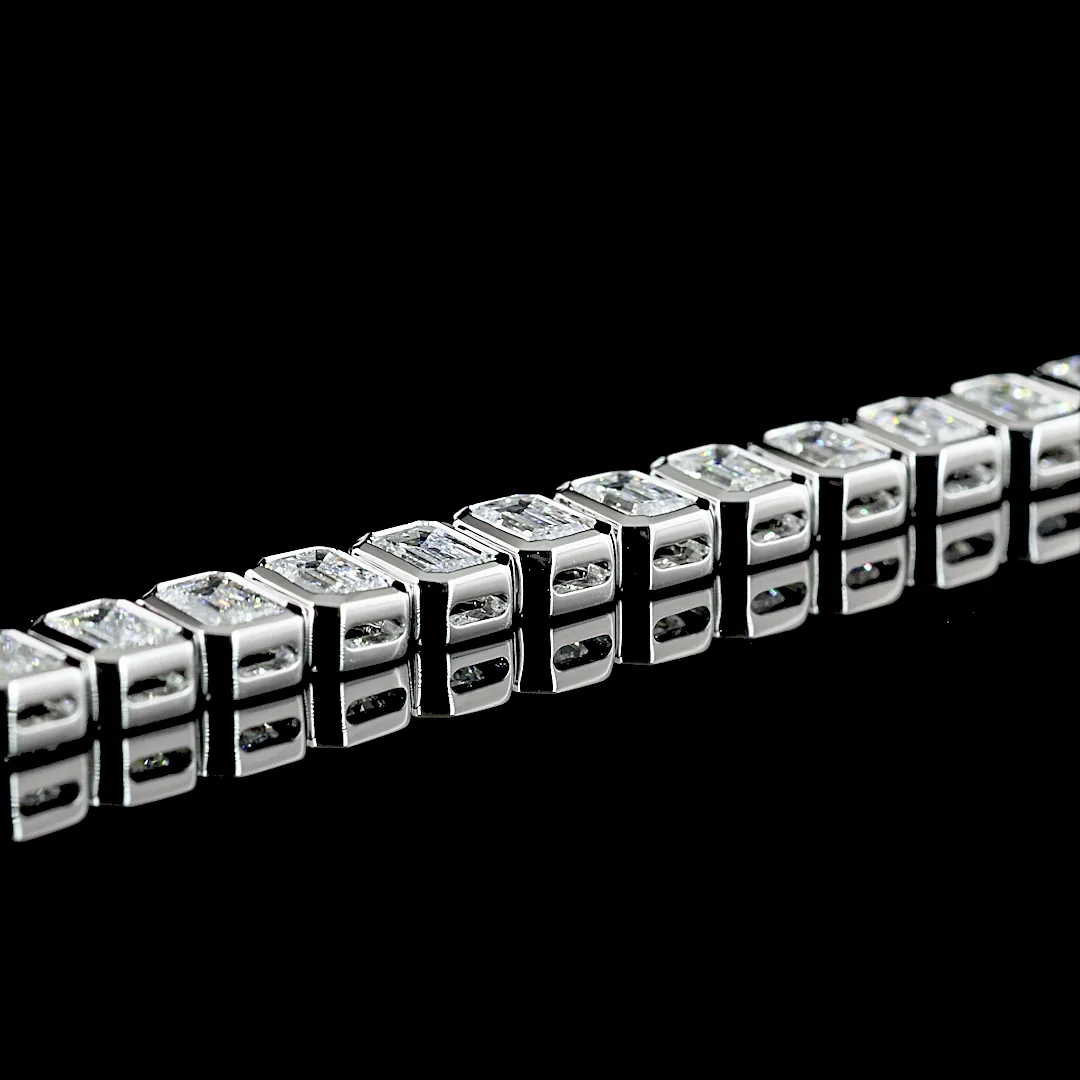 14.25 Cts 14k White Gold Emerald Shape Tennis Necklace - Image 4