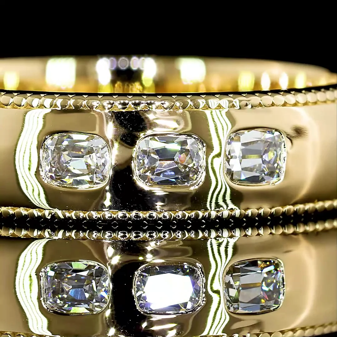 0.32 Cts 14k Yellow Gold Antique Cushion Shape 3 Stones Eternity Band - Image 3