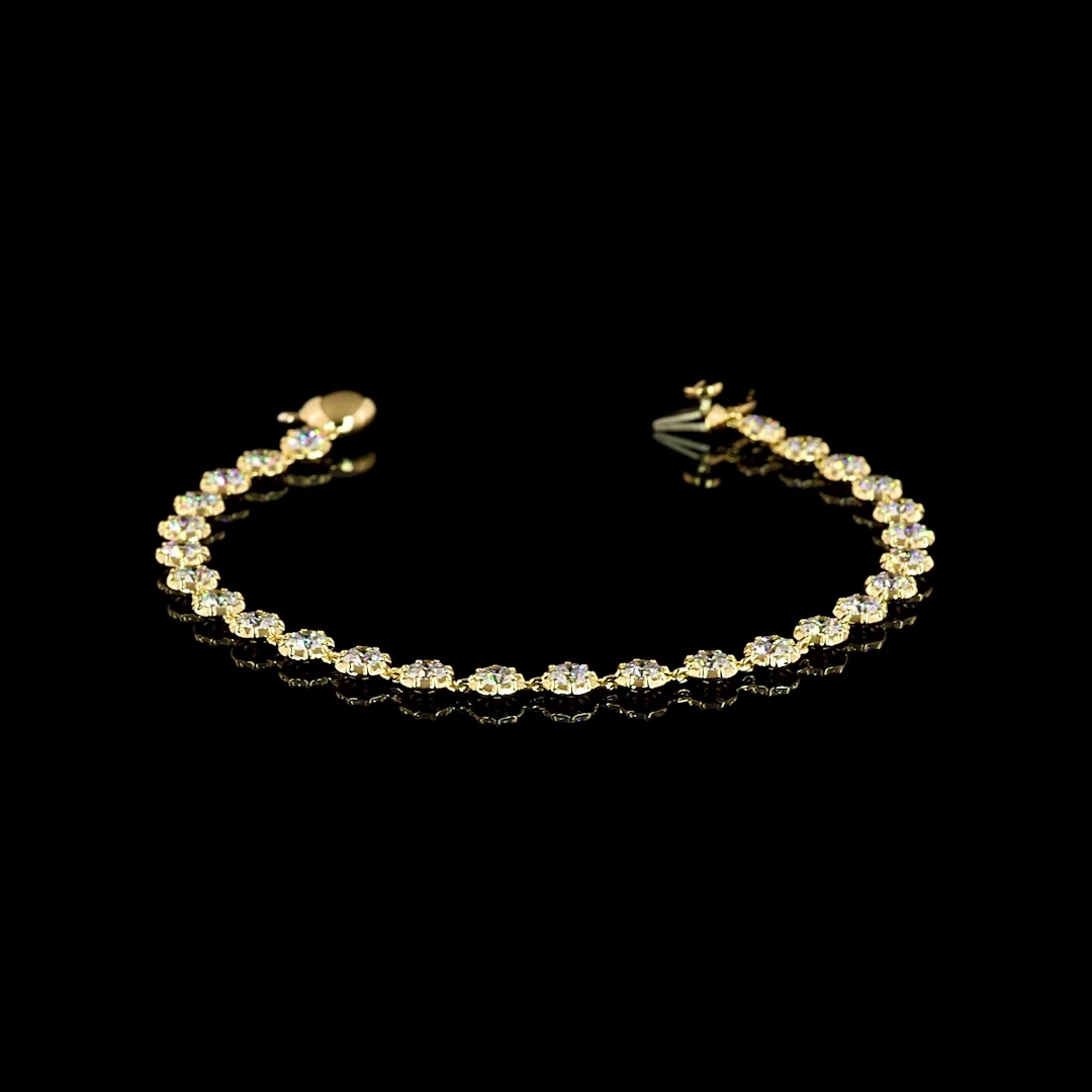 3.9 Cts 18k Yellow Gold Round Shape Tennis Bracelet - Video