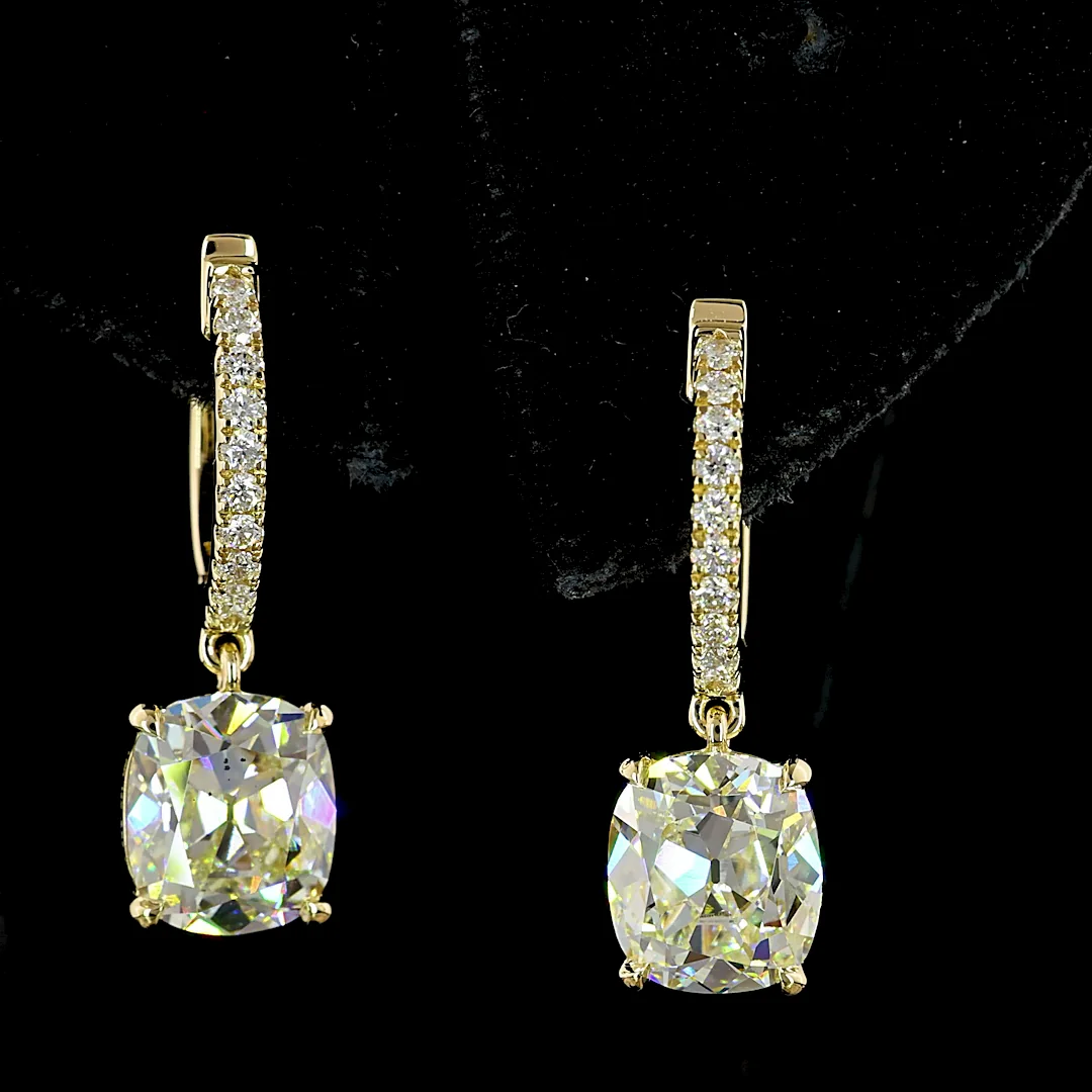 3.56 Cts 14k Yellow Gold Antique Cushion Shape Hanging Earring - Image 4