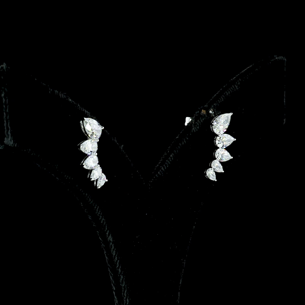 2.03 Cts 14k White Gold Pear Shape Crawler Earring - Video