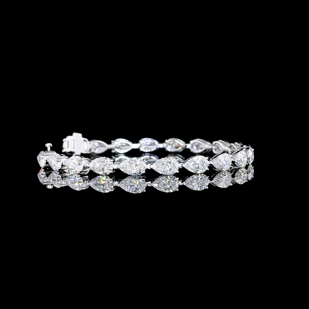 13.61 Cts 14k White Gold Pear Shape Tennis Bracelet - Video