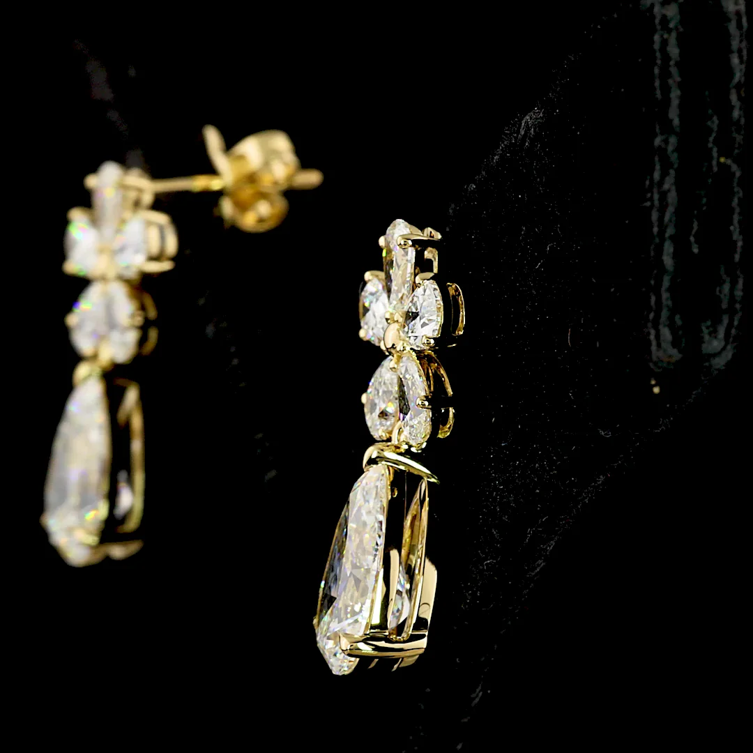 6.09 Cts 14k Yellow Gold Pear Shape Hanging Earring - Image 4