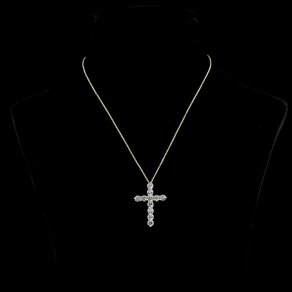 3.61 Cts 14k Yellow Gold Round Shape Symbol Pendant - Video