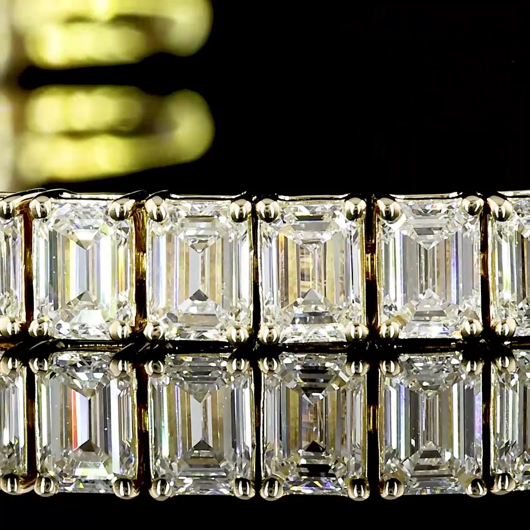 8.17 Cts 14k Yellow Gold Emerald Shape Tennis Bracelet - Image 2