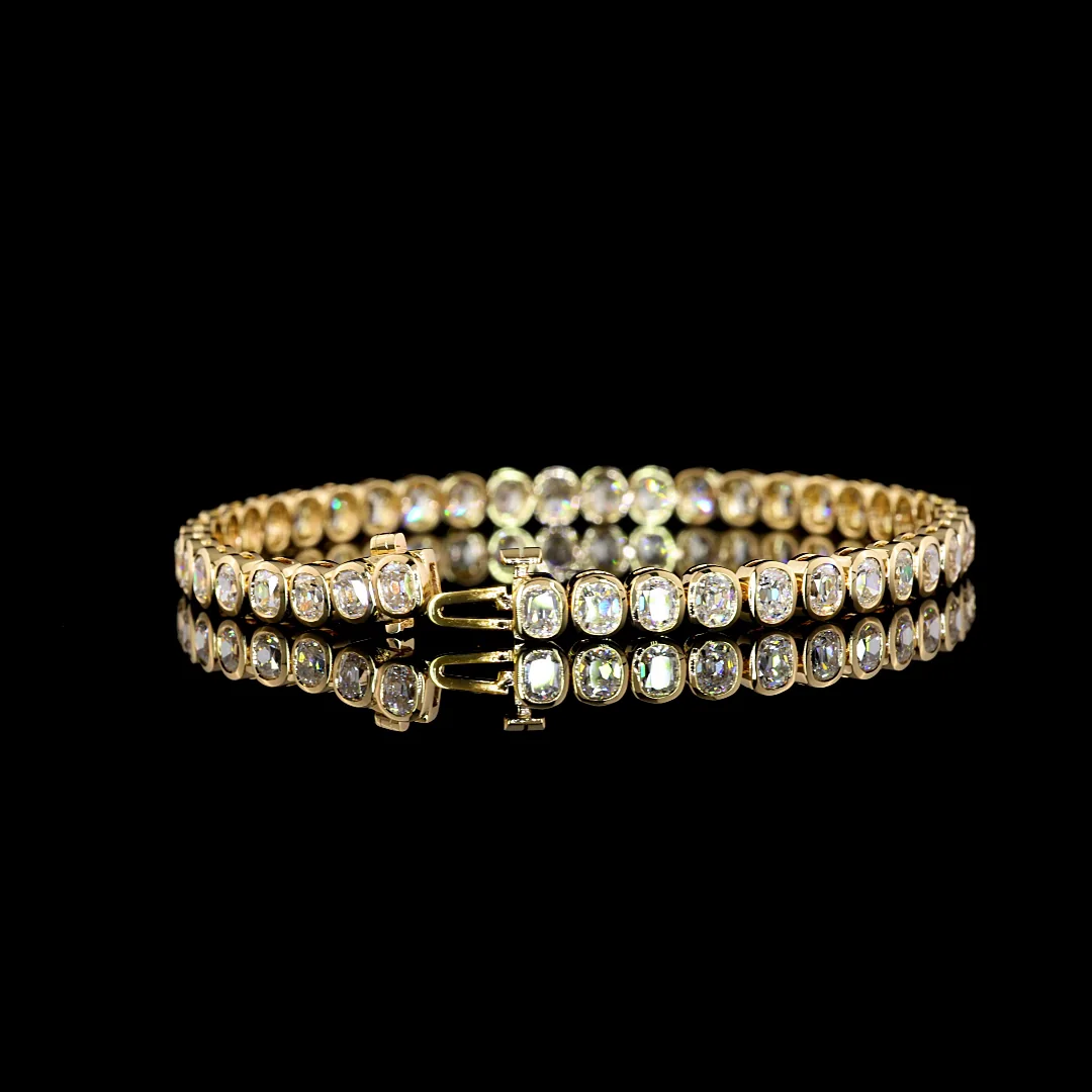 7.89 Cts 14k Yellow Gold Antique Cushion Shape Tennis Bracelet - Image 3