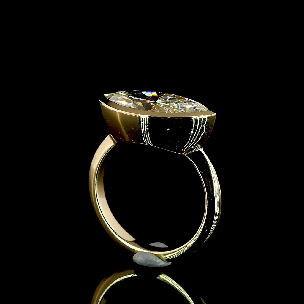 4.16 Cts 14k Yellow Gold Marquise Shape Solitaire Ring - Image 2