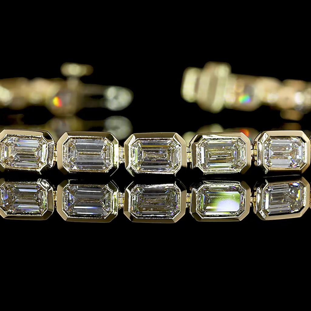 7.24 Cts 14k Yellow Gold Emerald Shape Tennis Bracelet - Image 3