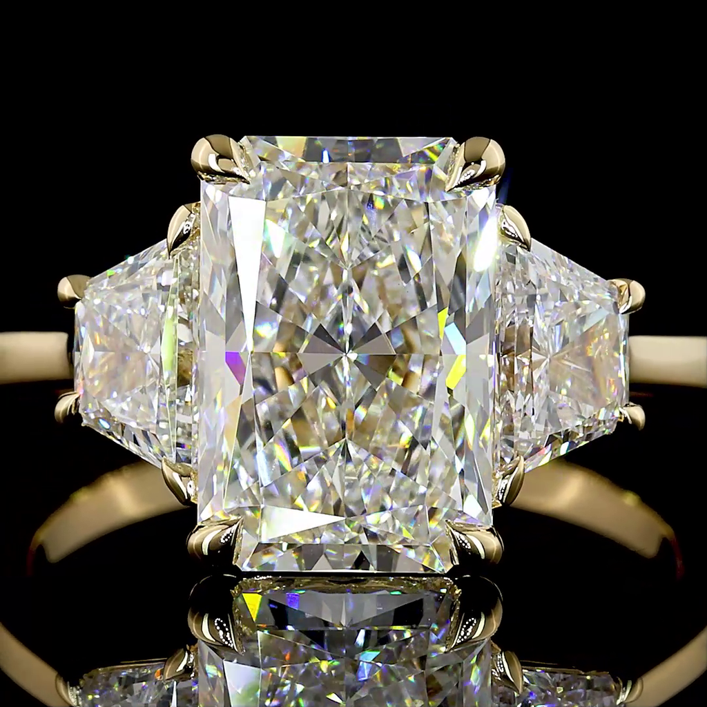 4.15 Cts 14k Yellow Gold Radiant Shape 3 Stones Ring - Image 3