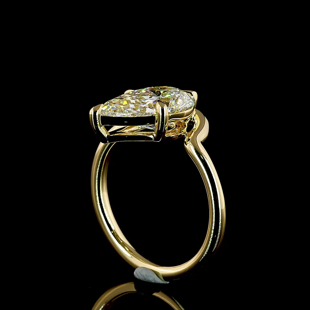 3 Cts 14k Yellow Gold Pear Shape Solitaire Ring - Image 2
