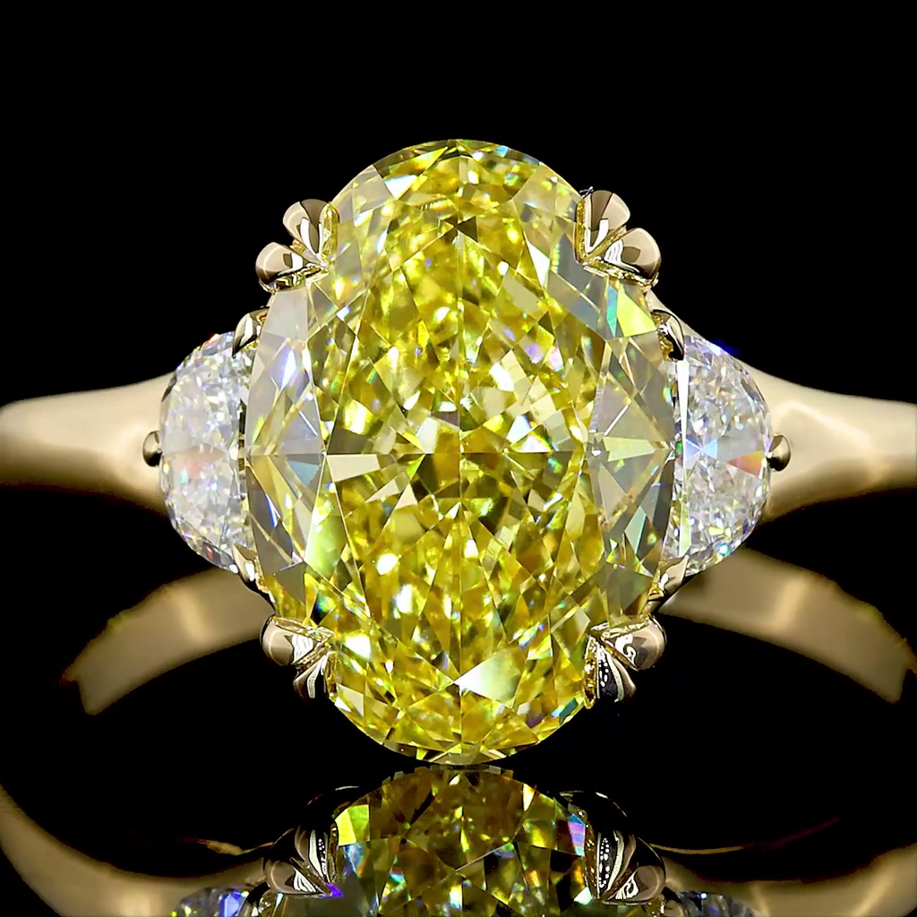 3.32 Cts 14k Yellow Gold Oval Shape 3 Stones Ring - Image 3