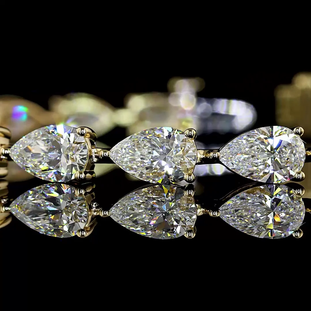 12.04 Cts 14k Yellow Gold Pear Shape Tennis Bracelet - Image 2