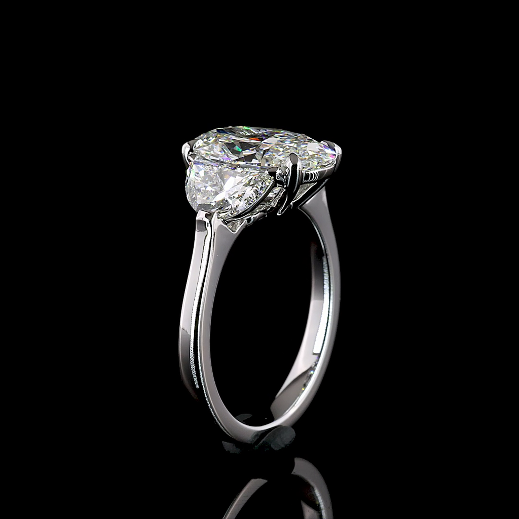 4.4 Cts 14k White Gold Mix Shape 3 Stones Ring - Image 4