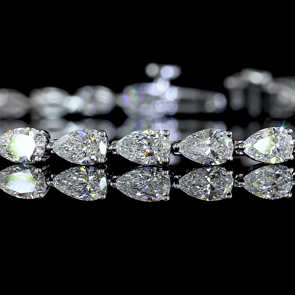 6.1 Cts 14k White Gold Pear Shape Tennis Bracelet - Image 2