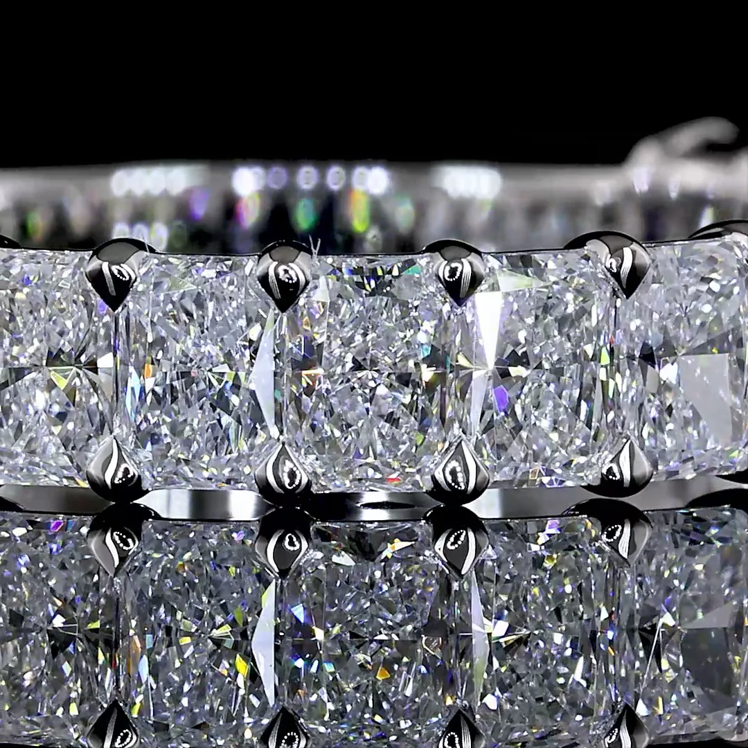 2.18 Cts 18k White Gold Radiant Shape 3/4 Band Eternity Band - Image 3