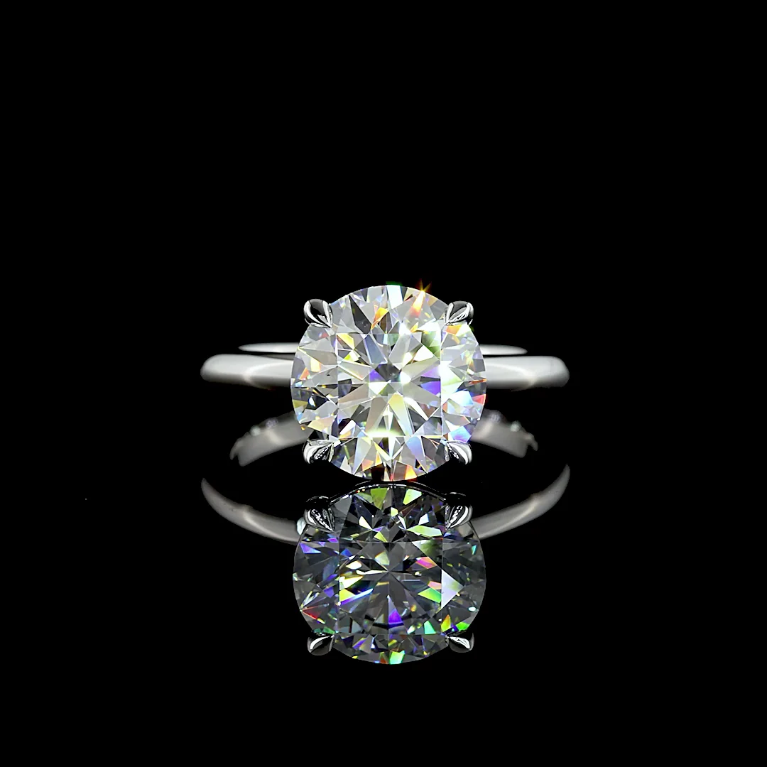 3.01 Cts Platinum Round Shape Solitaire Ring - Video