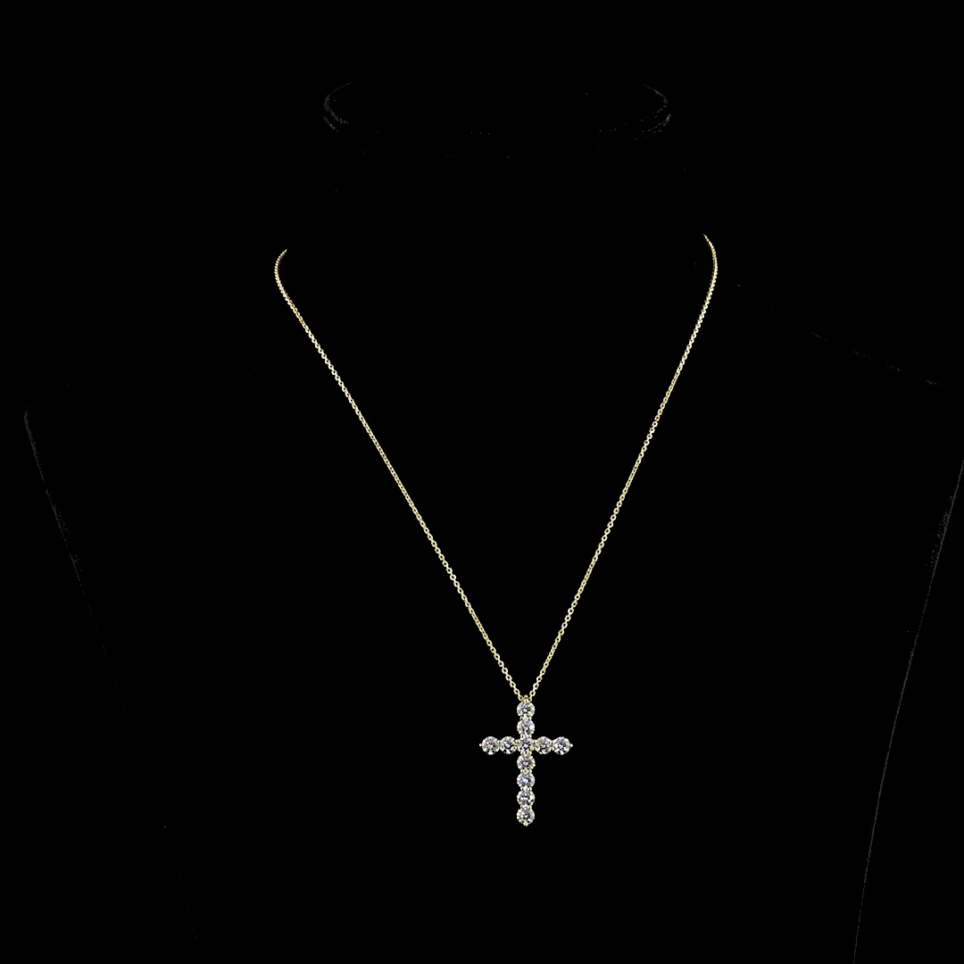1 Cts 14k Yellow Gold Round Shape Cross Pendant - Video