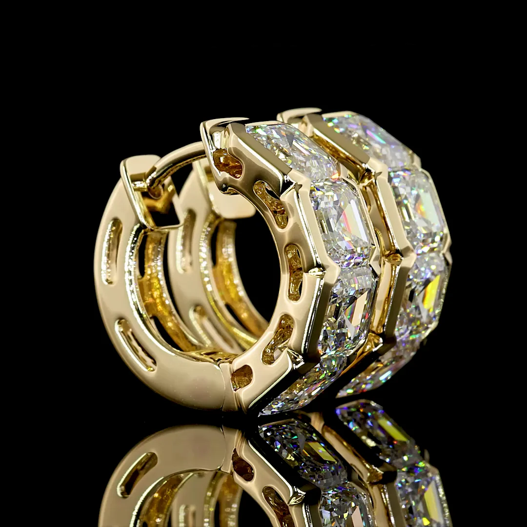 5.8 Cts 14k Yellow Gold Asscher Shape Huggies Earring - Video