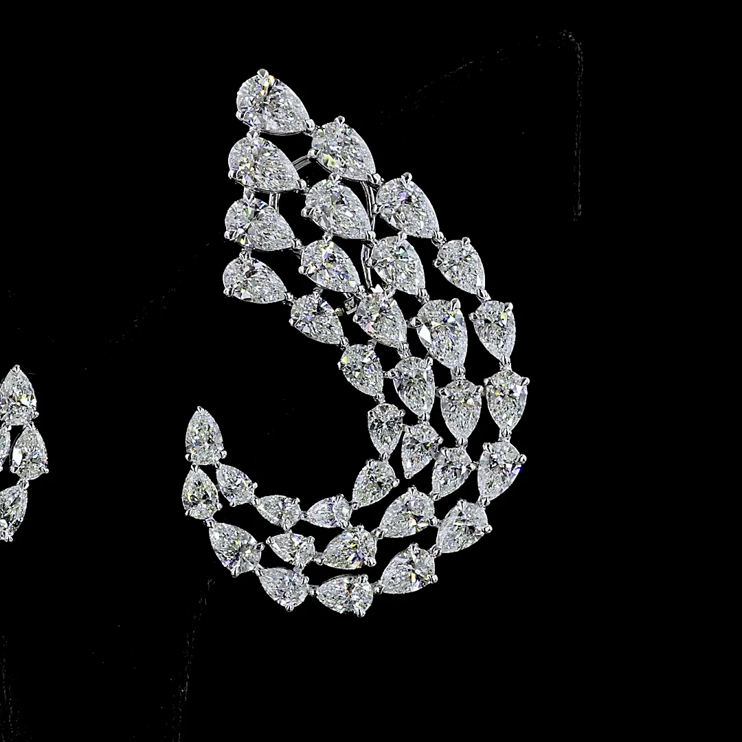 21.04 Cts 18k White Gold Pear Shape Crawler Earring - Image 3