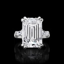 8.34 Cts 18k White Gold Emerald Shape 3 Stones Ring - Video