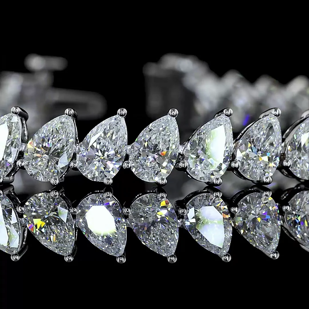 11.78 Cts 14k White Gold Pear Shape Tennis Bracelet - Image 2