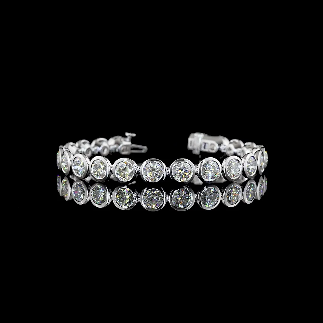 20.13 Cts 14k White Gold Round Shape Tennis Bracelet - Video