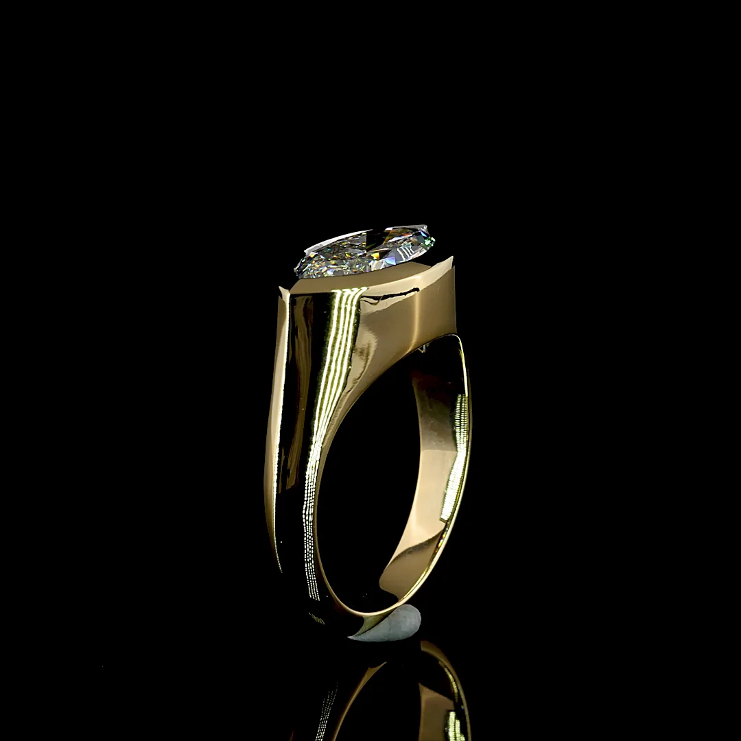 2.5 Cts 14k Yellow Gold Marquise Shape Solitaire Ring - Image 4