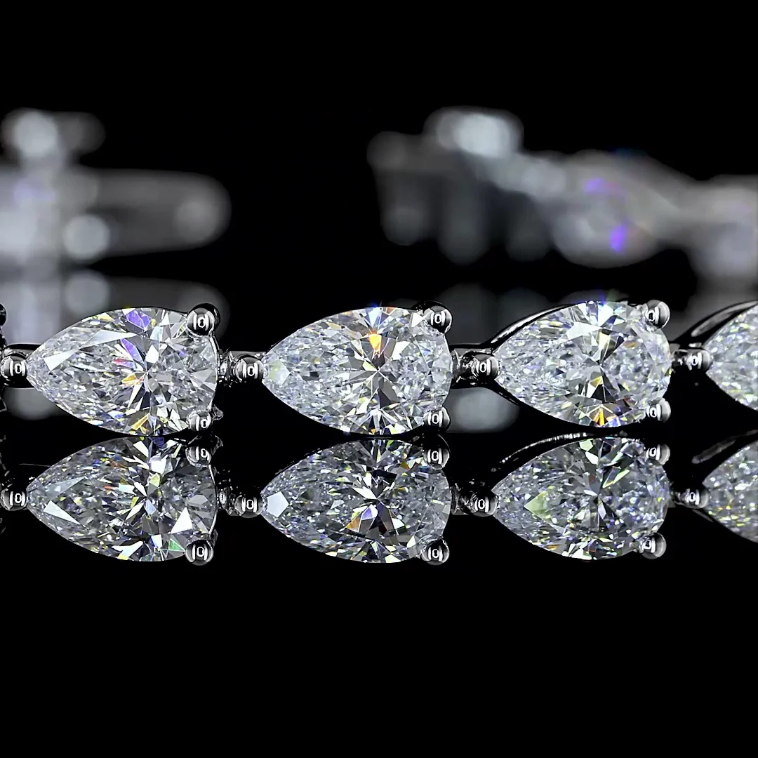 7.28 Cts 14k White Gold Pear Shape Tennis Bracelet - Image 2