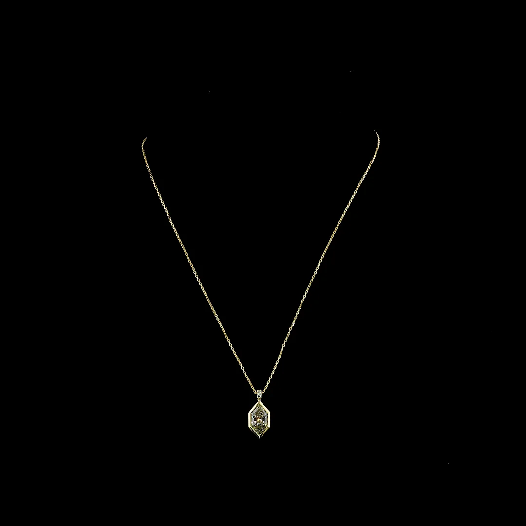 2.54 Cts 14k Yellow Gold Antique Marquise Shape Pendant Pendant - Video