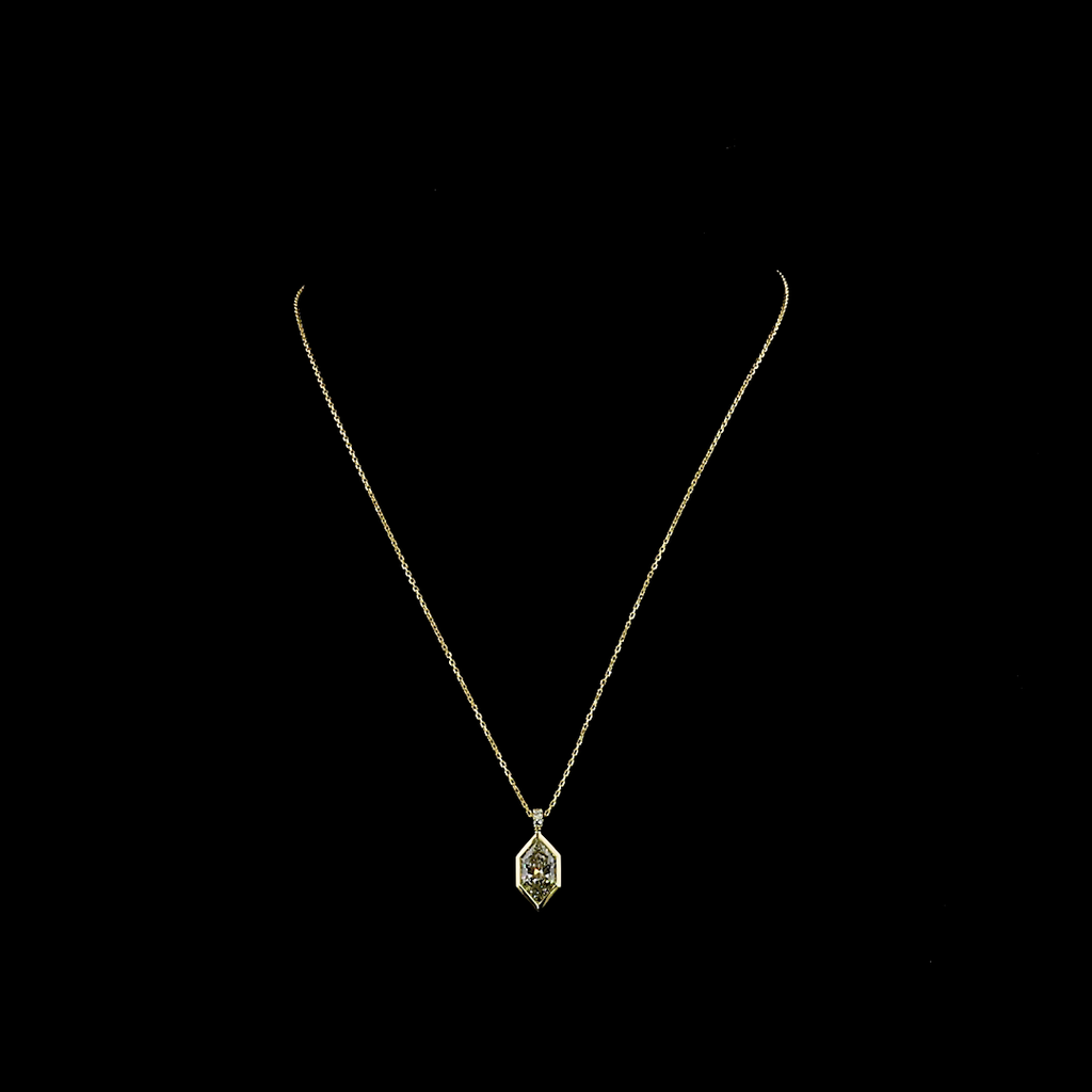 2.54 Cts 14k Yellow Gold Antique Marquise Shape Pendant Pendant - Video
