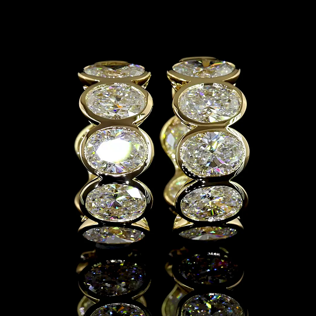 3.46 Cts 14k Yellow Gold Oval Shape Huggies Earring - Video