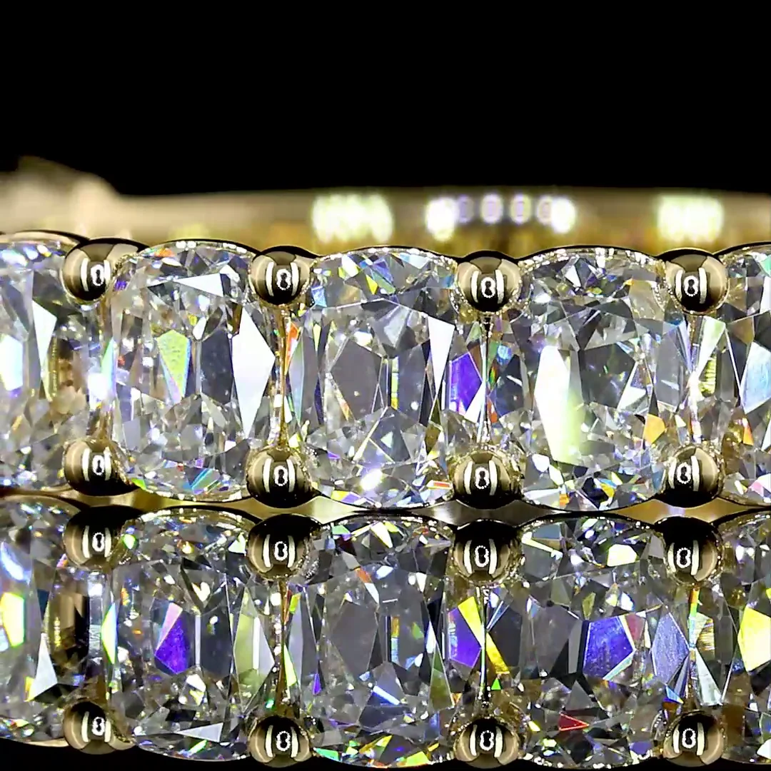 2.1 Cts 14k Yellow Gold Antique Cushion Shape 3/4 Band Eternity Band - Image 3