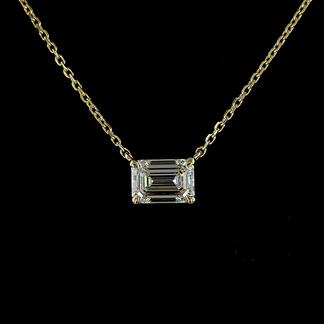 1.05 Cts 14k Yellow Gold Emerald Shape Pendant Pendant - Image 3