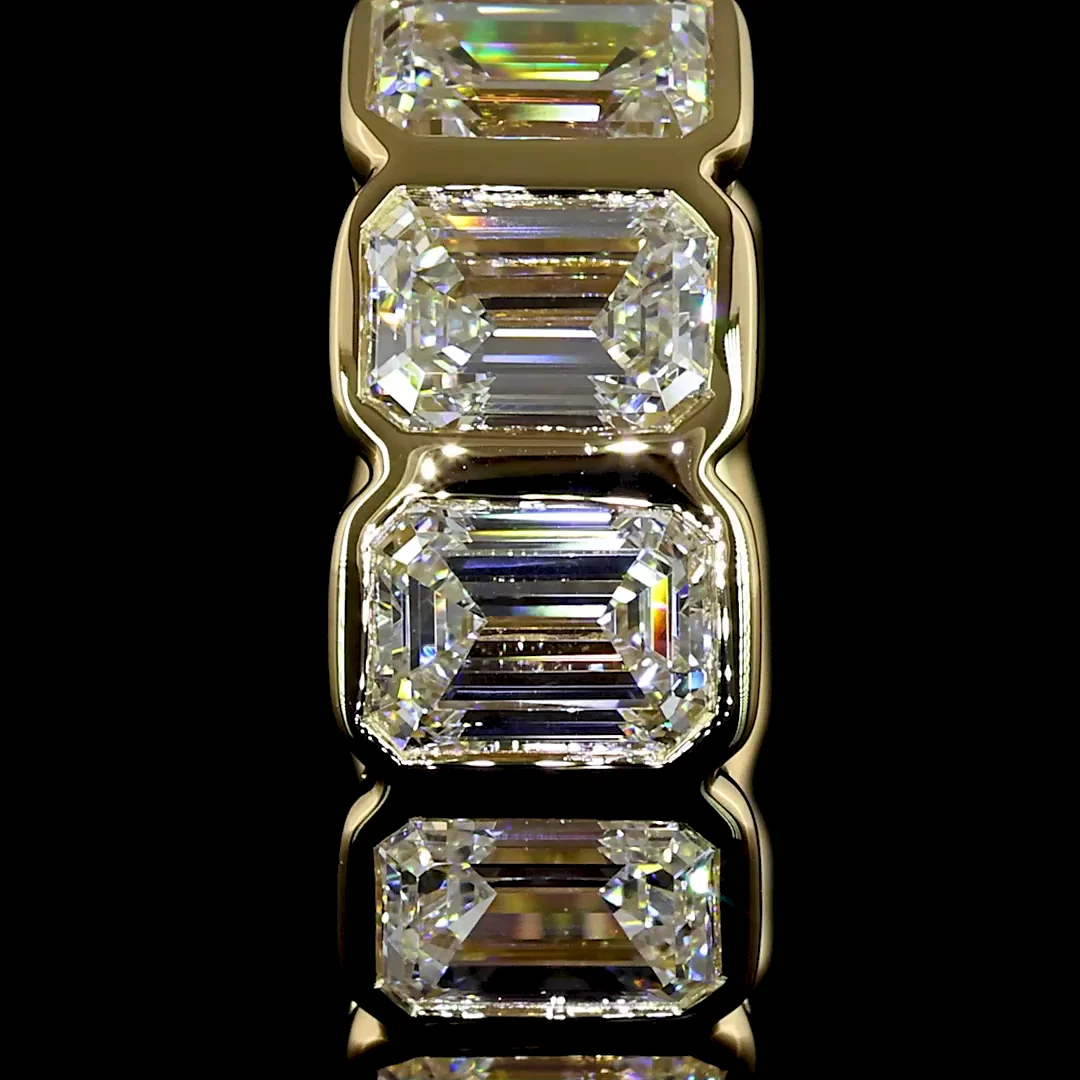 3.52 Cts 14k Yellow Gold Emerald Shape Huggies Earring - Image 3