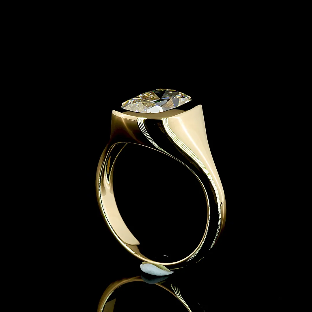 3.07 Cts 14k Yellow Gold Antique Cushion Shape Solitaire Ring - Image 2