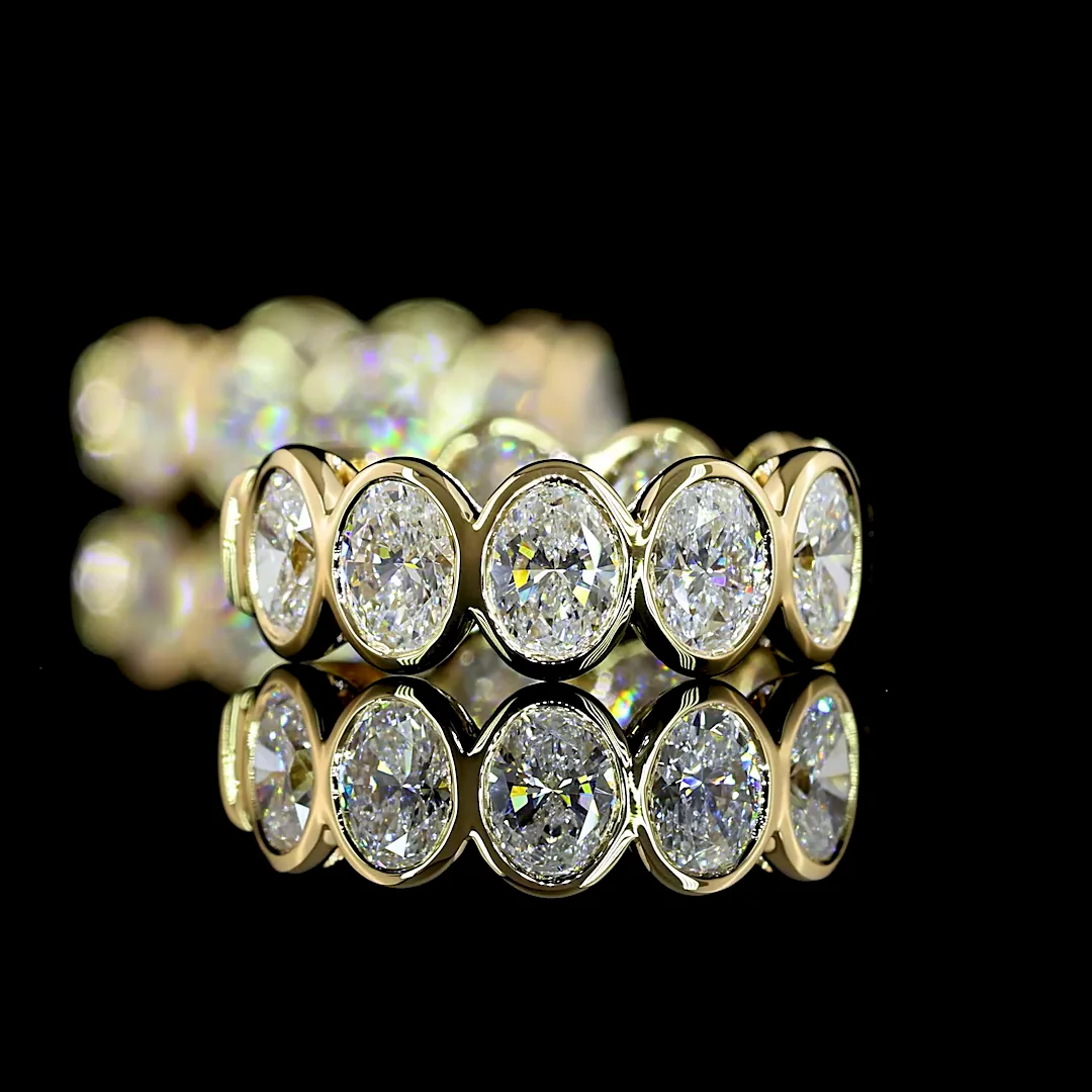 1.95 Cts 14k Yellow Gold Oval Shape Huggies Earring - Image 4