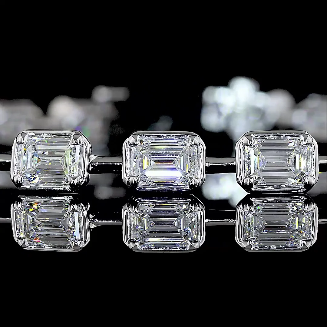 7.06 Cts 14k White Gold Emerald Shape Station Bracelet - Image 2