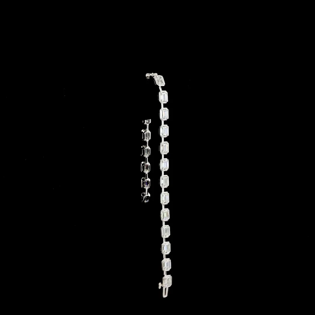 7.06 Cts 14k White Gold Emerald Shape Station Bracelet - Image 3