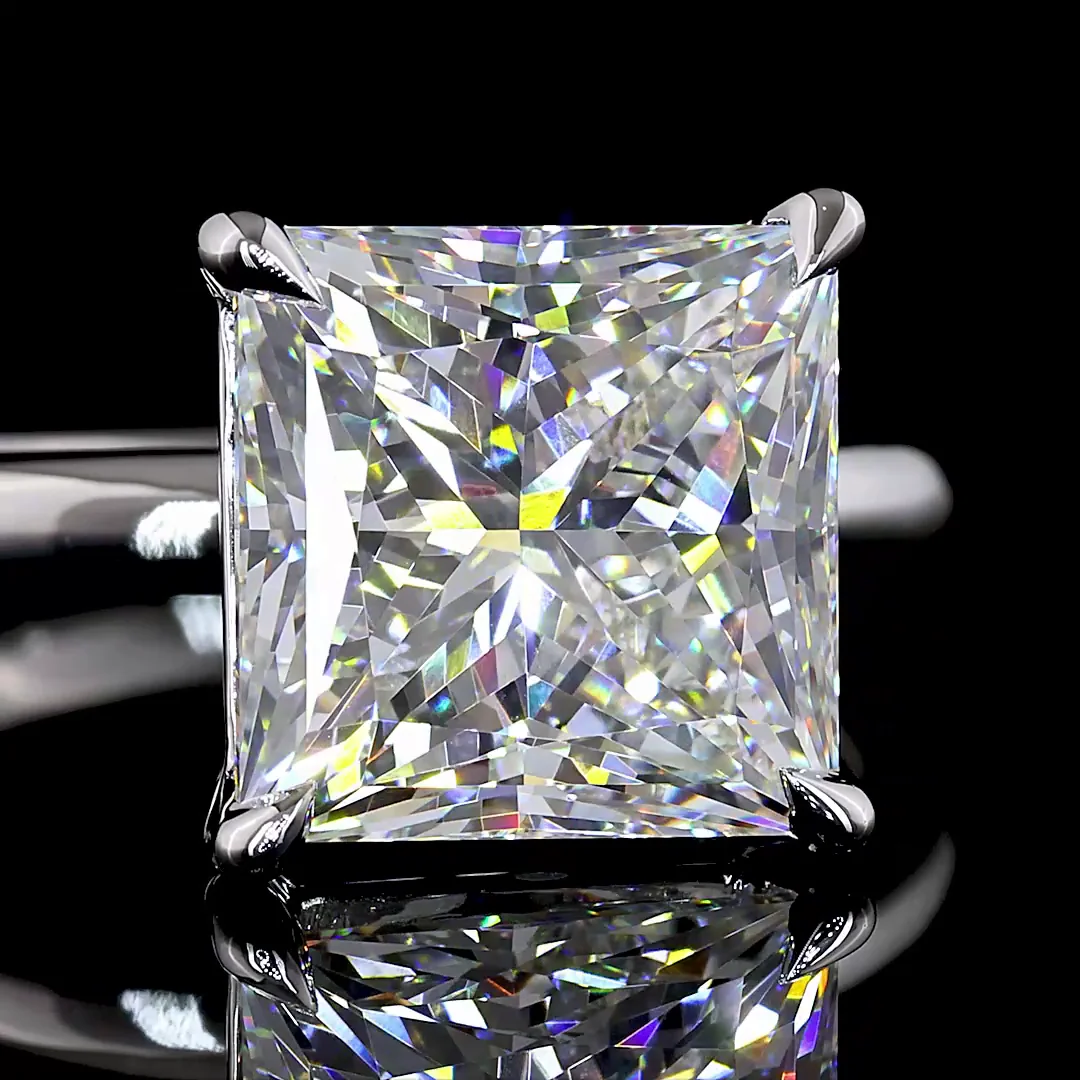 5.23 Cts 14k White Gold Princess Shape Solitaire Ring - Image 3