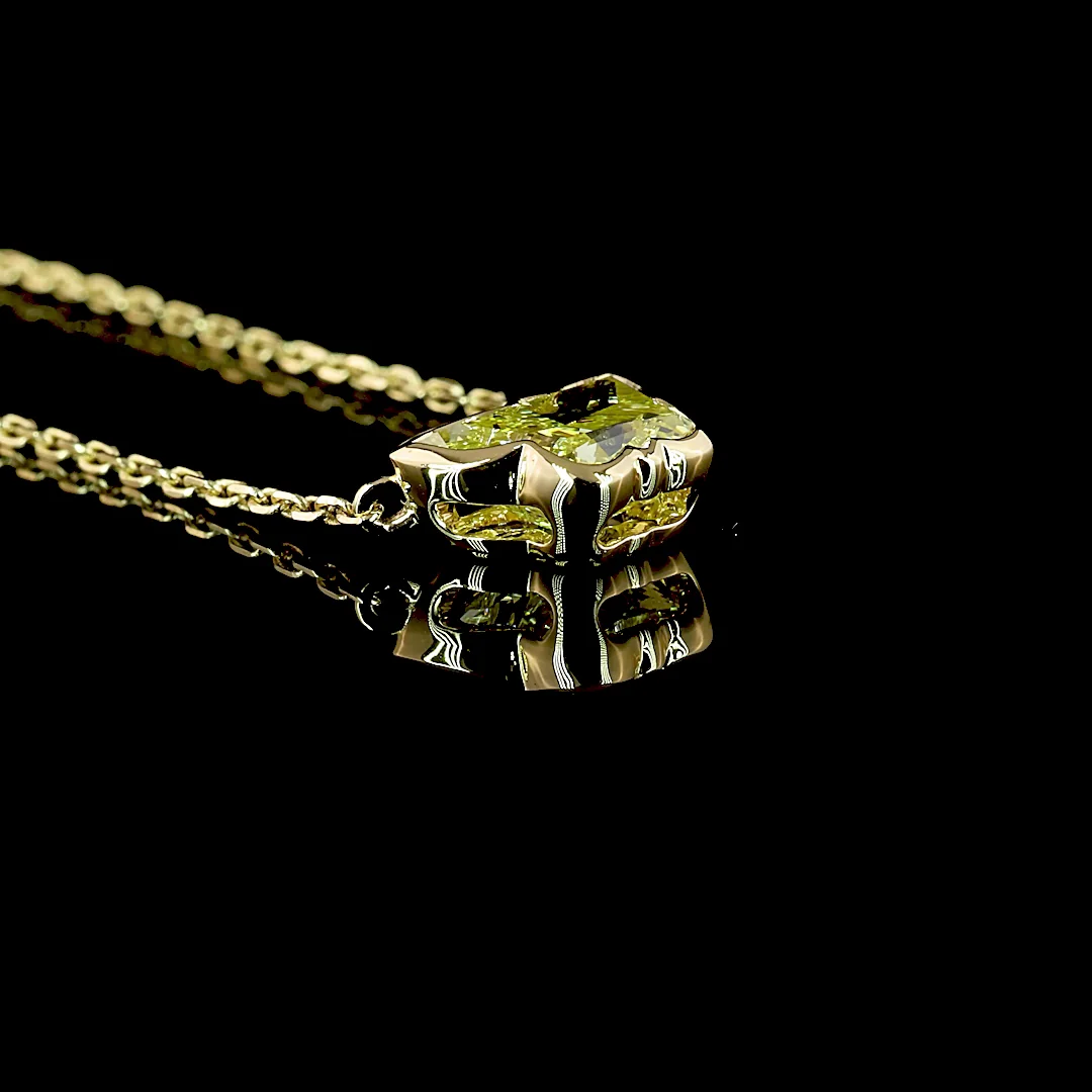 1.18 Cts 14k Yellow Gold Butterfly Shape Symbol Pendant - Image 2