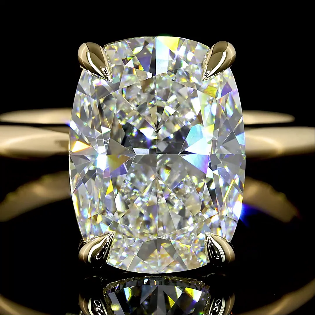 4.06 Cts 14k Yellow Gold Cushion Brilliant Shape Solitaire Ring - Image 3