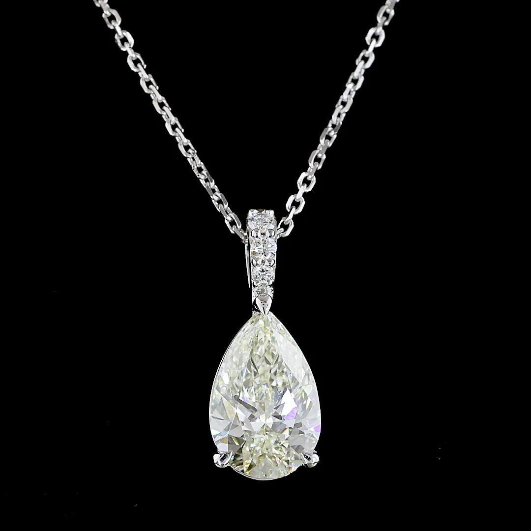 1.86 Cts 14k White Gold Pear Shape Pendant Pendant - Image 3