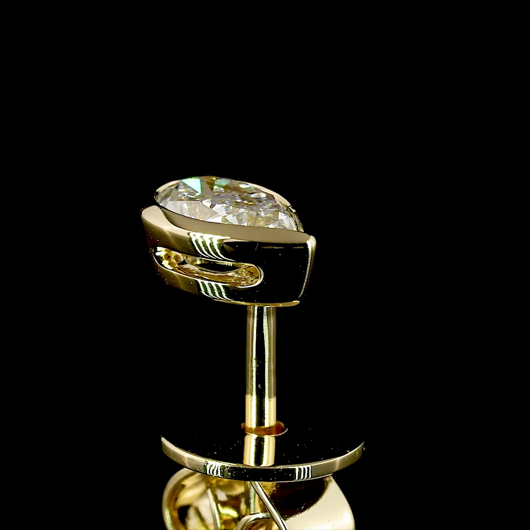 0.33 Cts 14k Yellow Gold Pear Shape Studs Earring - Image 4