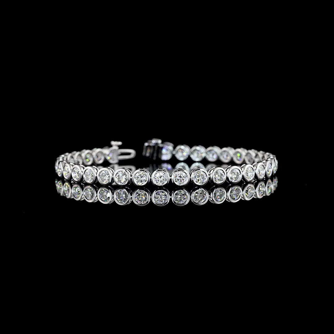 7.21 Cts 14k White Gold Round Shape Tennis Bracelet - Video