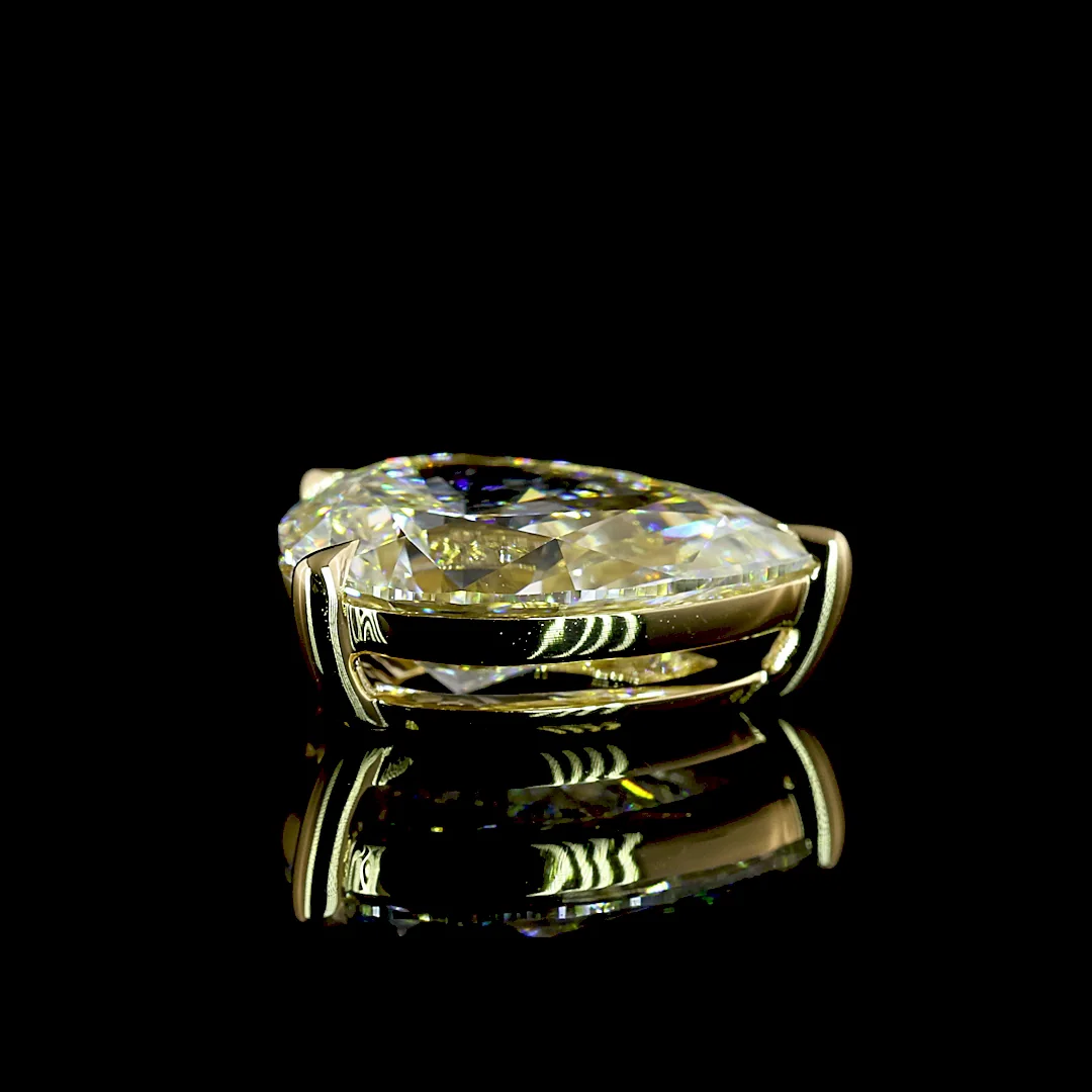 2.03 Cts 14k Yellow Gold Pear Shape Solitaire Pendant - Video