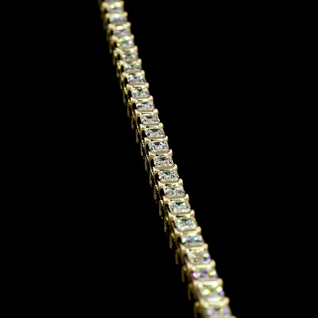 3.15 Cts 14k Yellow Gold Emerald Shape Tennis Bracelet - Image 3